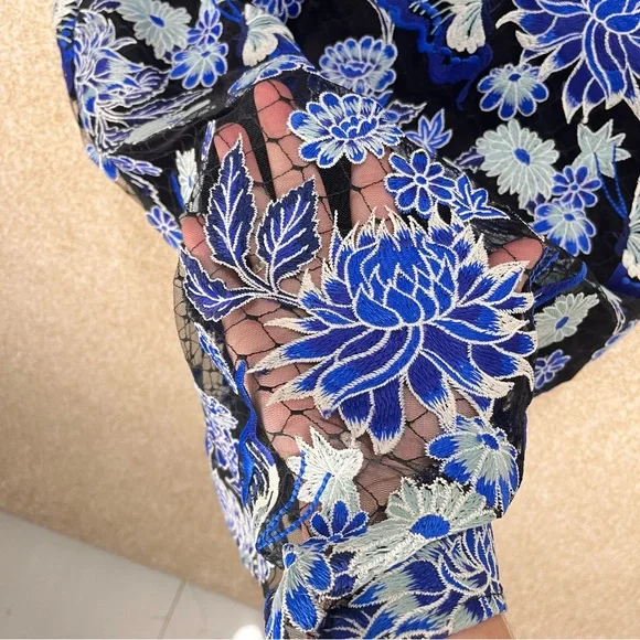 Imperfect NWT Dress the Population embroidered overlay blue floral medium dress - Picture 7 of 17